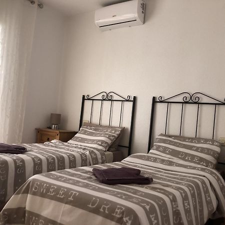 Puerto De Mazarron Large House With Roof Terrace & Sea Views-5 Guests Have 3 Bedrooms & 1 To 4 Guests Have 2 Bedrooms 외부 사진