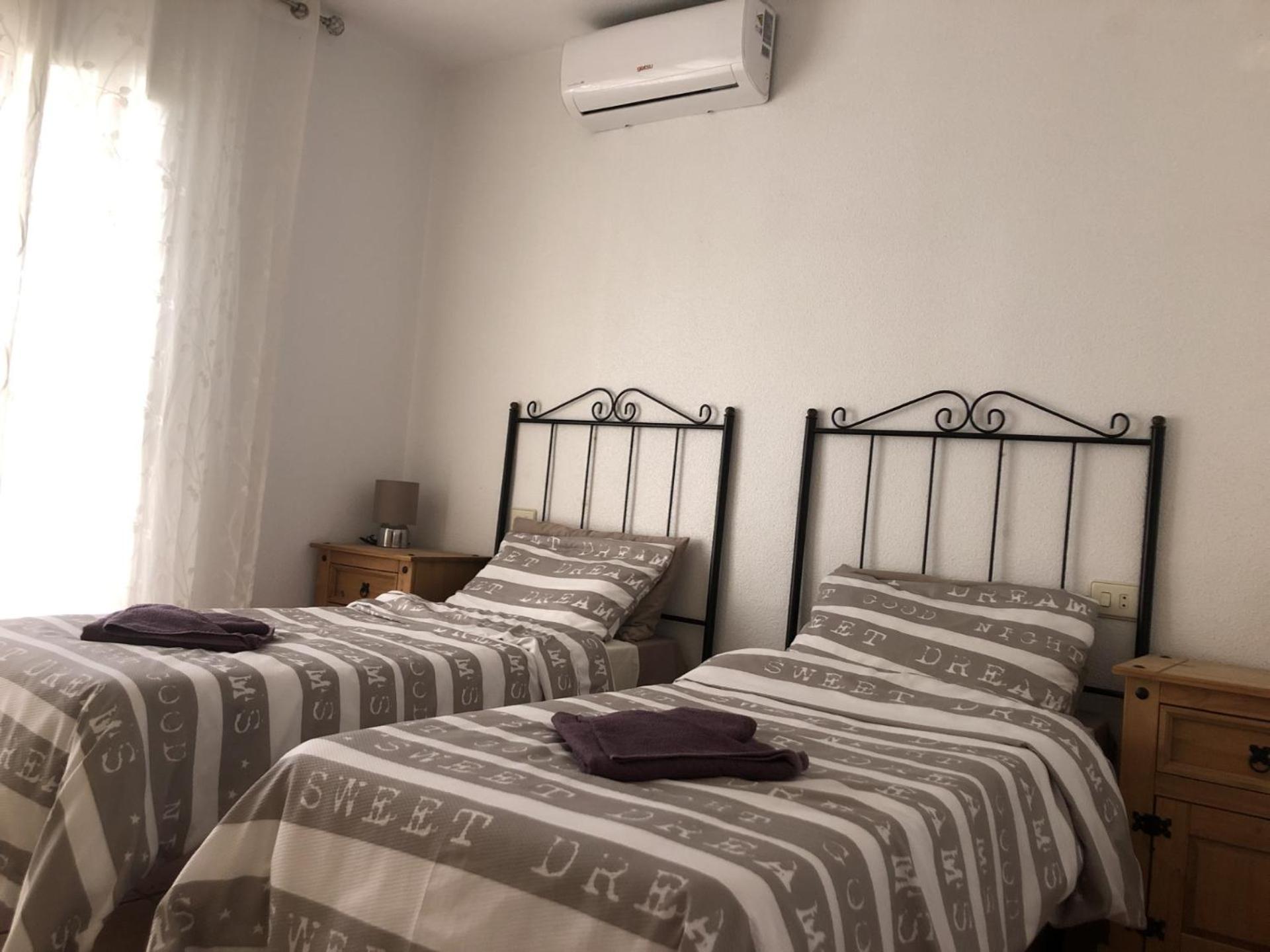 Puerto De Mazarron Large House With Roof Terrace & Sea Views-5 Guests Have 3 Bedrooms & 1 To 4 Guests Have 2 Bedrooms 외부 사진
