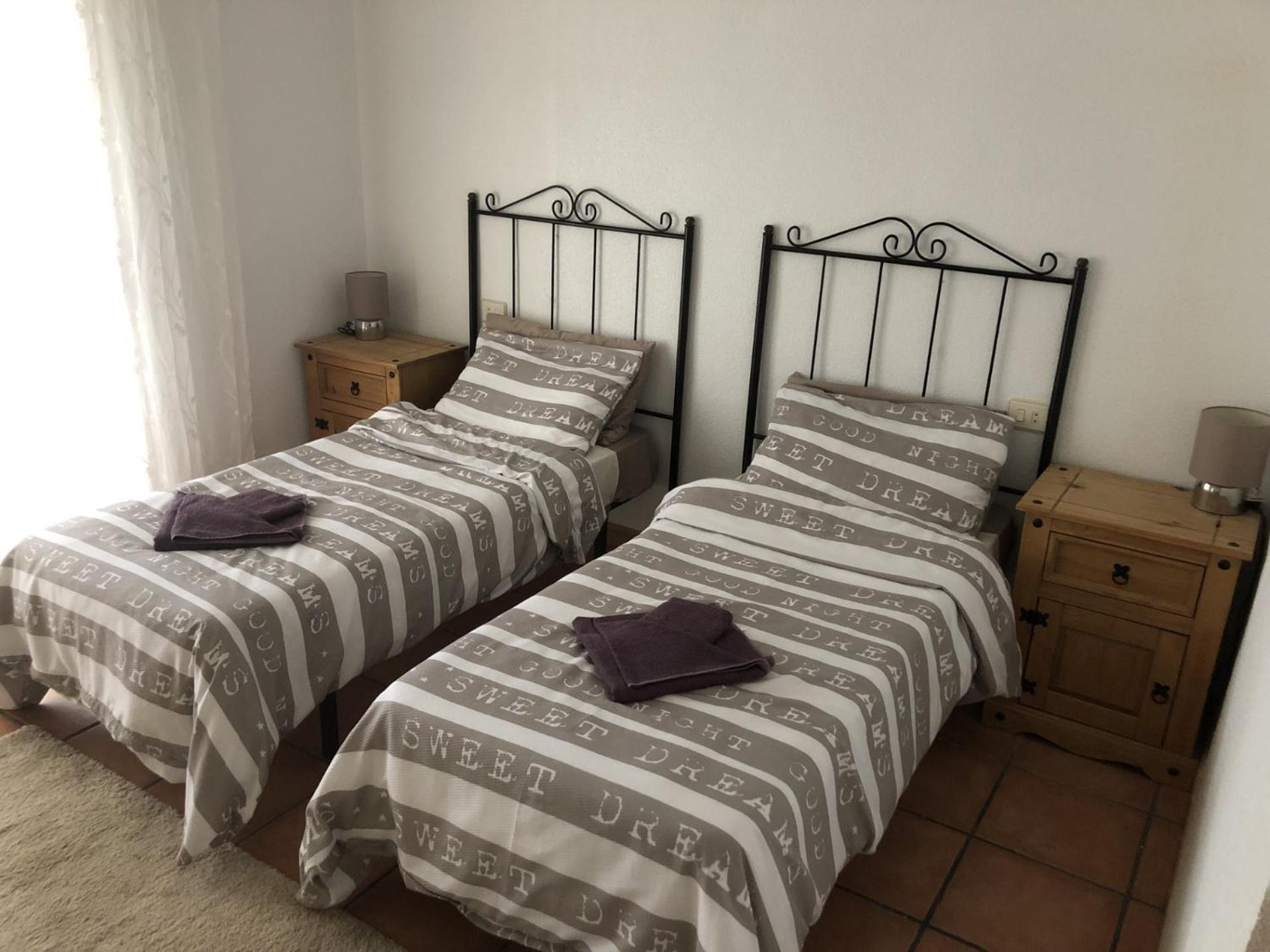 Puerto De Mazarron Large House With Roof Terrace & Sea Views-5 Guests Have 3 Bedrooms & 1 To 4 Guests Have 2 Bedrooms 외부 사진
